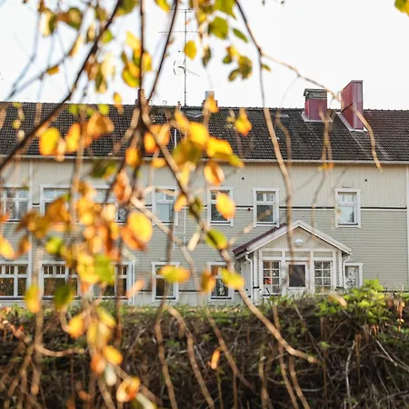 Sellivahdin Siisti 2 Hengen Keittioellae Helppo Pysaehdys Kuusamontien Varrella Пудасъярви