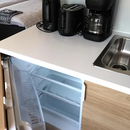 Appartement Toerroe As 2, Siisti 2hloe Paeaetyhuoneisto Keittioellae Ja Kylpyhuoneella *